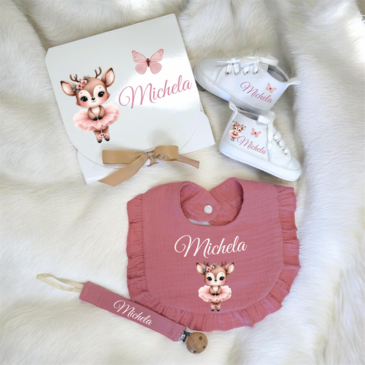 Set Nascita Personalizzato Ballerina – Scarpine, Bavaglino e Clip Porta Ciuccio